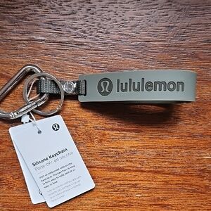LULULEMON SILICONE KEYCHAIN